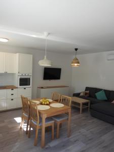 Kuchyň nebo kuchyňský kout v ubytování Apartment Salvia