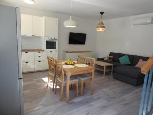 Kuchyň nebo kuchyňský kout v ubytování Apartment Salvia