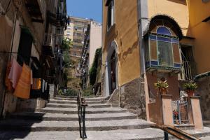 Foto dalla galleria di Chiaia Stunning SeaView StudioFlat with 2 Terraces By HouseinNaples a Napoli