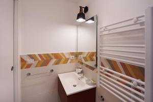 Bagno di Chiaia Stunning SeaView StudioFlat with 2 Terraces By HouseinNaples