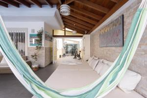 Posezení v ubytování LUXURY VILLA WITH PRIVATE POOL WITH AIRCON,Playa del Duque