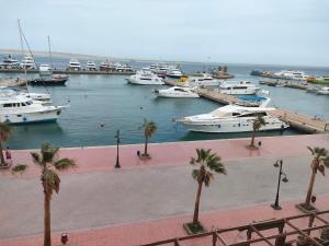 A general sea view or a sea view taken from Az apartmant