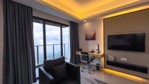 The Yanné, Onsen Hotel的电视和/或娱乐中心