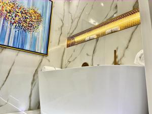 Fotografia z galérie ubytovania Luxury Apartments MONDRIAN Market Square III vo Varšave
