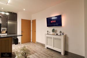 Kuchyň nebo kuchyňský kout v ubytování Nice 2 bed house, office, Wi-Fi, free parking
