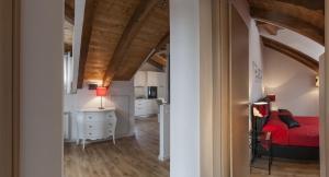 A bed or beds in a room at Residenza Tiziano