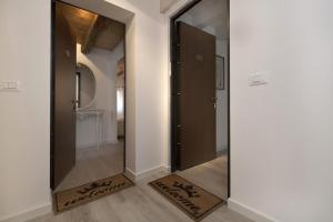 A bathroom at Residenza Tiziano