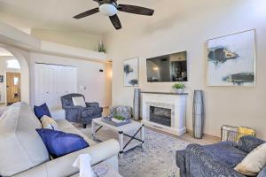 Istumisnurk majutusasutuses Luxe Gilbert Oasis - Close to Spring Training