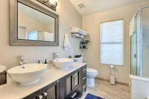 Vannituba majutusasutuses Luxe Gilbert Oasis - Close to Spring Training