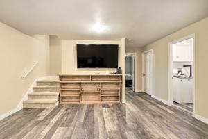Gallery image of Spacious and Private Home with Lazy Mountain View in Palmer