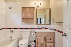 Gallery image of Spacious and Private Home with Lazy Mountain View in Palmer