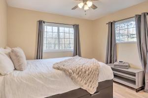Gallery image of Spacious and Private Home with Lazy Mountain View in Palmer