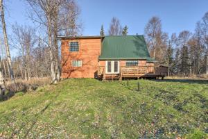 Gallery image of Spacious and Private Home with Lazy Mountain View in Palmer