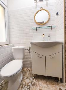Kúpeľňa v ubytovaní Budapest Avenue Apartment + 23 fotografií