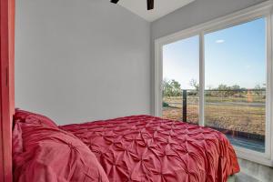 En eller flere senge i et værelse på Best Little Fredericksburg Texas Bed And Breakfast