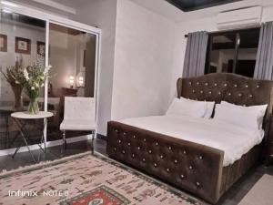 Postel nebo postele na pokoji v ubytování Gmb-Arte' Hotel