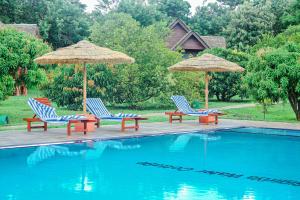 Bazén v ubytování Sigiriya Water Cottage nebo v jeho okolí