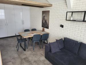 A seating area at Apartmán Pekná Vyhliadka - Vila Vlasta