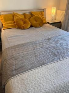 Łóżko lub łóżka w pokoju w obiekcie Apartament Stella Baltic