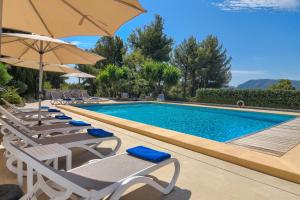 Bazén v ubytování Sunset Villa Javea with private pool,tennis and padel court nebo v jeho okolí