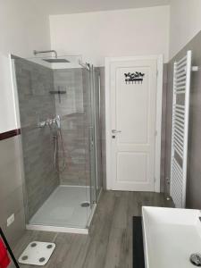 Koupelna v ubytování Casa Elodie + 23 fotografií