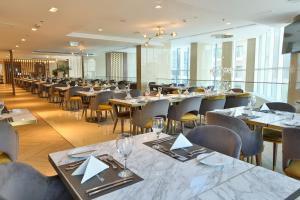 Restoran ili drugo mesto za obedovanje u objektu Royal Mansoura Residence Hotel