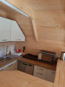 Kuchyň nebo kuchyňský kout v ubytování Nad Strumykiem
