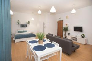 Et tv og/eller underholdning på Bonsai Apartment III