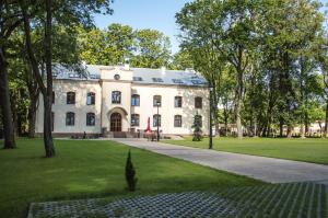 Zdjęcie z galerii obiektu Modlin Palace w Nowym Dworze Mazowieckim