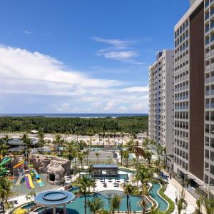 Bazén v ubytování Salinas Premium Resort nebo v jeho okolí