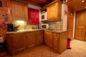 Kuchyň nebo kuchyňský kout v ubytování Jardin d'Eden 11