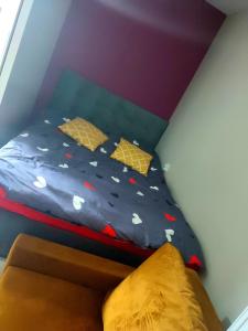 Posteľ alebo postele v izbe v ubytovaní Apartament blisko morza Izabella & Lilianna Gdańsk Nowa Letnica