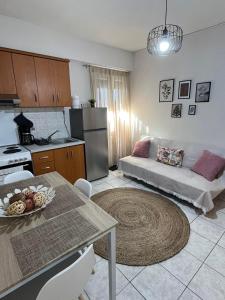 Kuchyň nebo kuchyňský kout v ubytování Comfy apartment near the port and the center of Volos