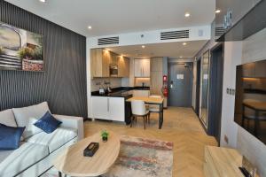 Kuhinja ili čajna kuhinja u objektu Royal Mansoura Residence Hotel