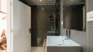 Koupelna v ubytování Lea Spa Hotel