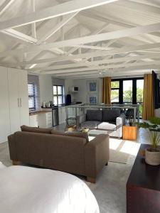 Χώρος καθιστικού στο Cozy spacious loft on 4th Avenue
