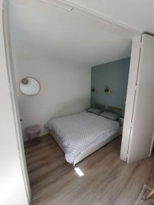 Posteľ alebo postele v izbe v ubytovaní Superbe 2 pièces, centre vue Mont-Blanc avec balcon et parking gratuit