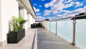 Balkón alebo terasa v ubytovaní Diamond Luxury Apartment