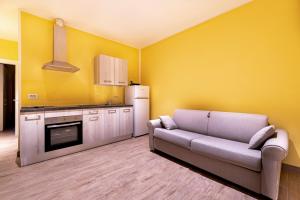 A kitchen or kitchenette at Agriturismo Cascina Trevo