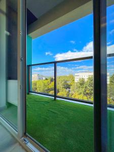 Балкон или терраса в OASIS, Charming 1BD apartment with living room