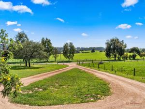 Gallery image of Polly McQuinn's Cottage in Strathbogie