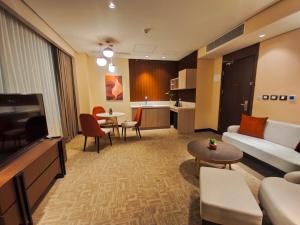 TV a/nebo společenská místnost v ubytování Grand Summit Hotel General Santos