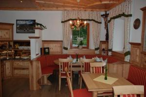 Restaurace v ubytování Bio-Bauernhof Samerhof