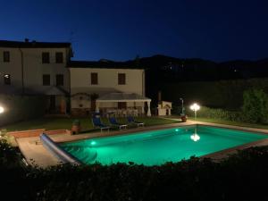 Bazén v ubytování Villa con piscina tra Versilia e Cinque Terre nebo v jeho okolí