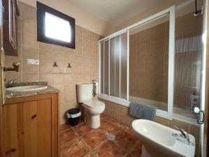 A bathroom at La casita del pueblo