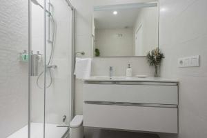 Koupelna v ubytování Los Adelantados El Patio Live Canarias + 14 fotografií