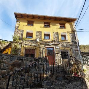 Fotografia z galérie ubytovania La Casa de Sara v destinácii Llánaves de la Reina