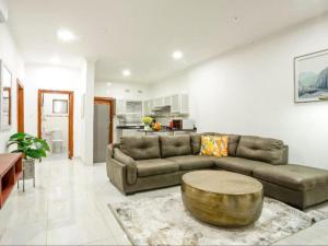 Kuchyň nebo kuchyňský kout v ubytování Pebble View Luxury Apartments