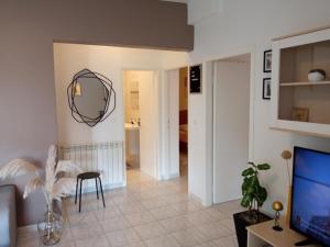 TV a/nebo společenská místnost v ubytování Apartman Katica