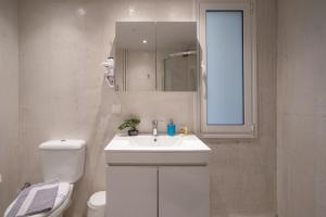 Kúpeľňa v ubytovaní Exclusive apartment in the heart of Athens